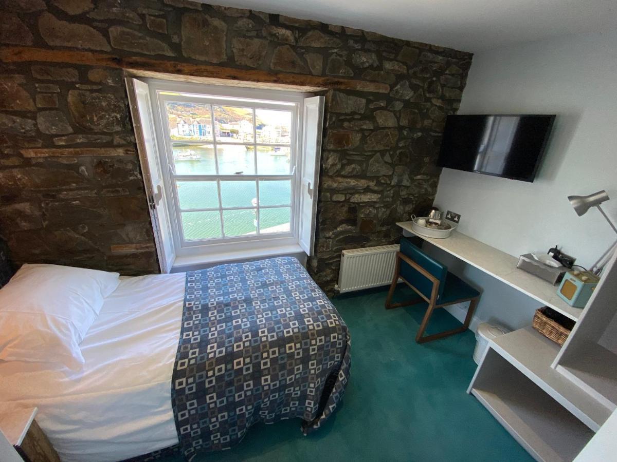 Harbourmaster Hotel Aberaeron Dış mekan fotoğraf