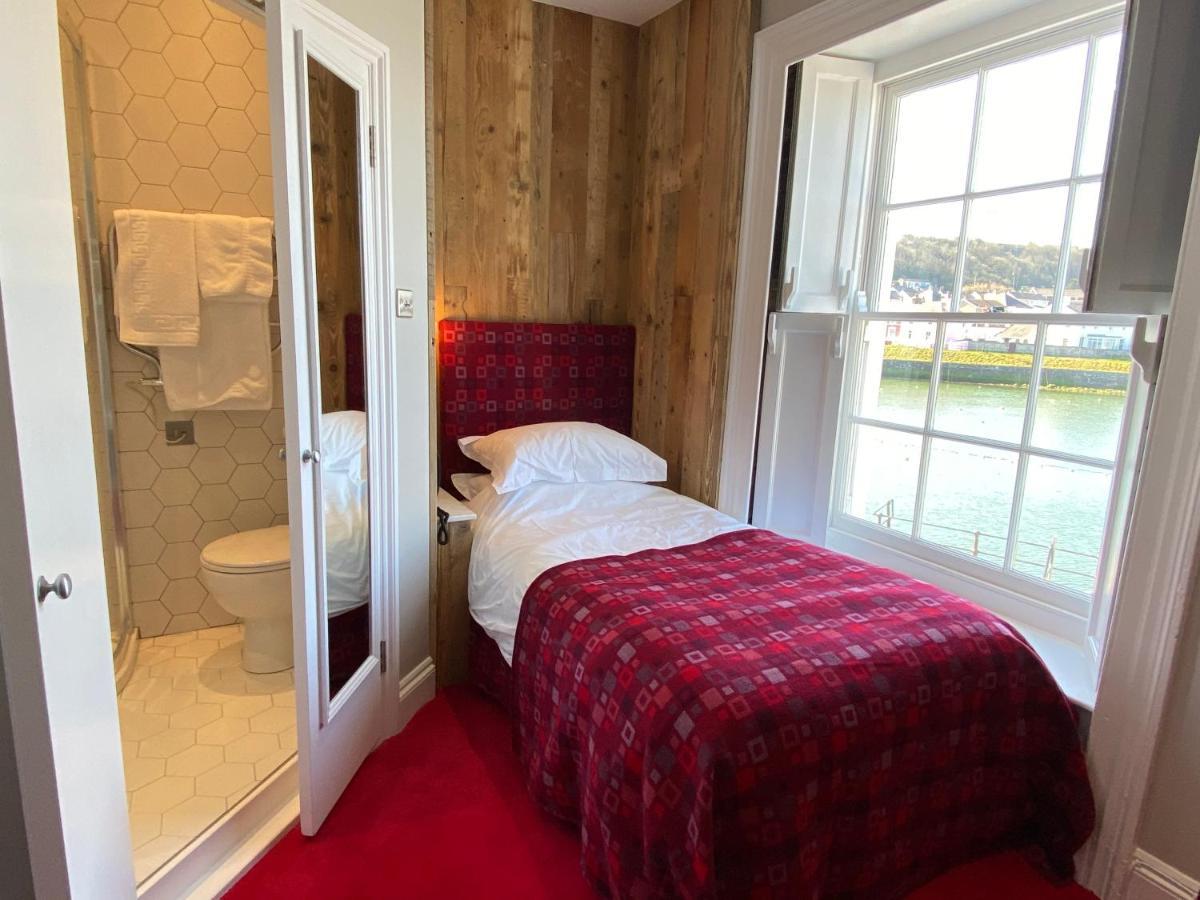 Harbourmaster Hotel Aberaeron Dış mekan fotoğraf