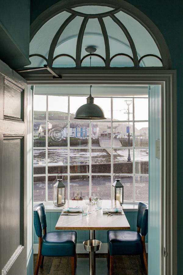 Harbourmaster Hotel Aberaeron Dış mekan fotoğraf