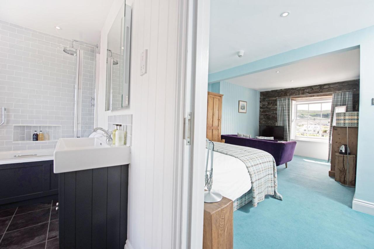 Harbourmaster Hotel Aberaeron Dış mekan fotoğraf